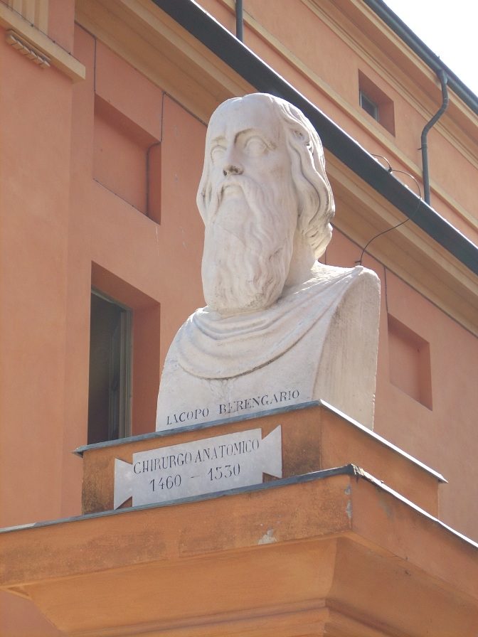 Jacopo Berengario's monument, Carpi - 3.JPG